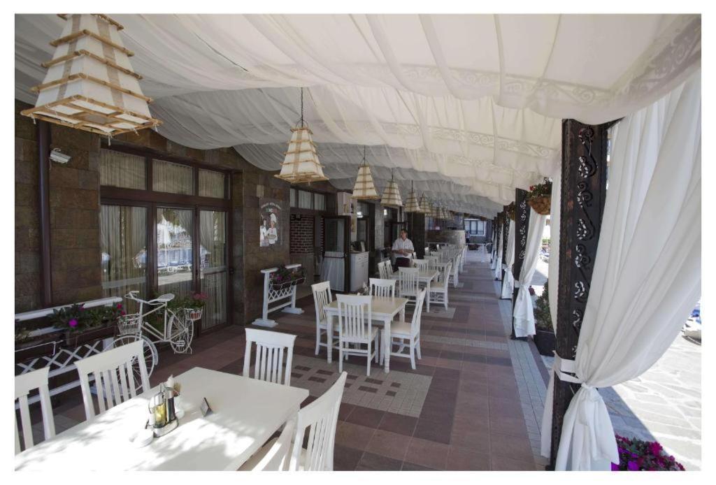 Bendita Mare Apartment Aranyhomok Kültér fotó